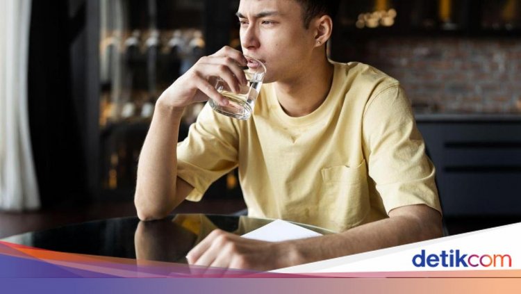 Efek Kurang Minum Tak Cuma Kekurangan Cairan, Juga Ganggu Kesehatan Sendi
