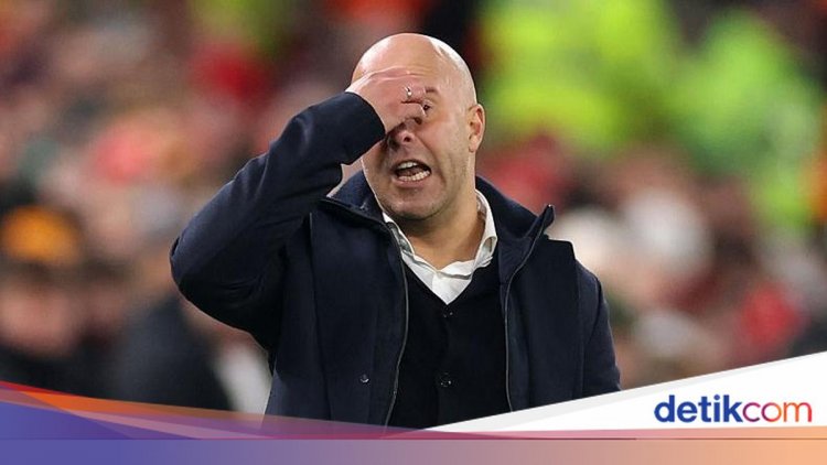 Arne Slot Sadar Bisa Dipecat Liverpool Kalau Gagal ke Liga Champions